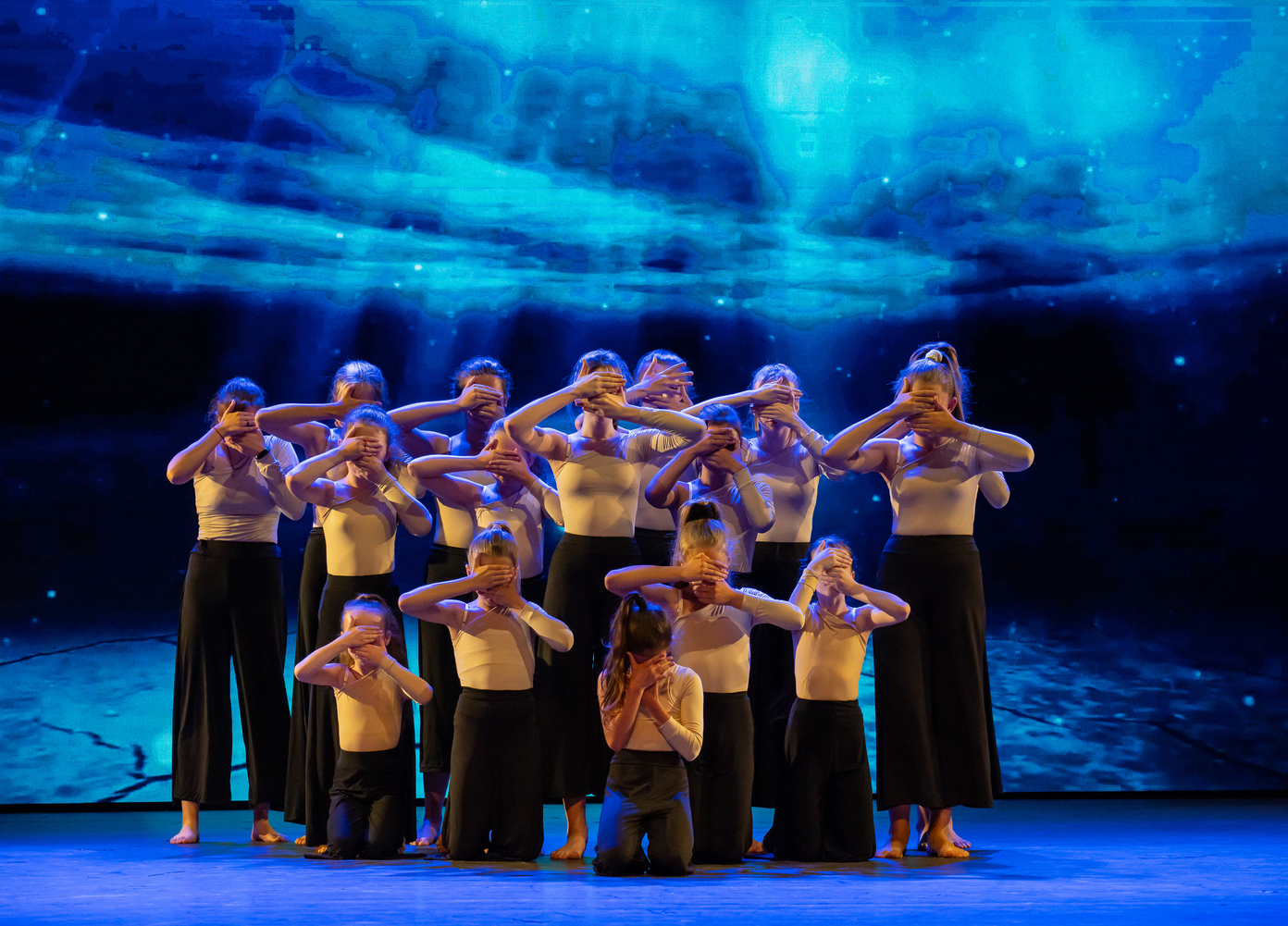 Контемпорари в школе танцев Dance Room Paradise